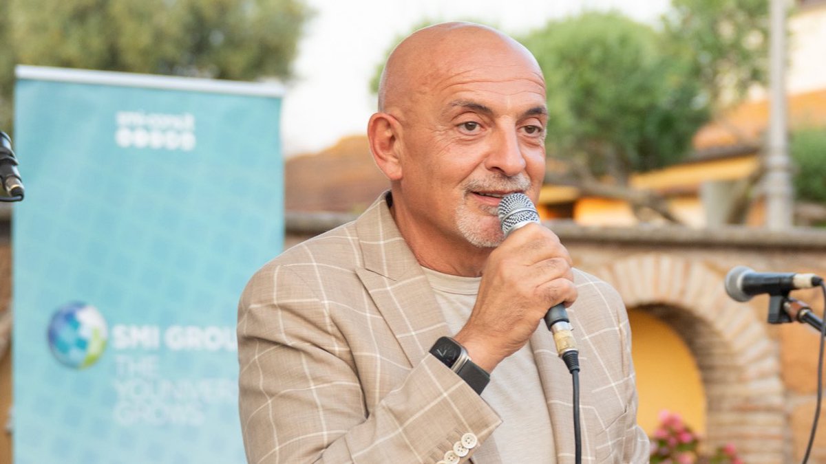 SMI_Group_IT's tweet image. Nell’anno del nostro decennale, è stato un piacere e un privilegio per SMI Group ospitare l’edizione 2025 del 𝗕𝗮𝗿𝗯𝗲𝗰𝘂𝗲 𝗱𝗲𝗹𝗹’𝗜𝗻𝗳𝗼𝗿𝗺𝗮𝘁𝗶𝗰𝗮 – 𝗦𝗮𝗽𝗼𝗿𝗶 𝗰𝗵𝗲 𝘂𝗻𝗶𝘀𝗰𝗼𝗻𝗼, 𝗶𝗱𝗲𝗲 𝗰𝗵𝗲 𝗰𝗿𝗲𝘀𝗰𝗼𝗻𝗼. Un evento che affonda le sue radici in una…