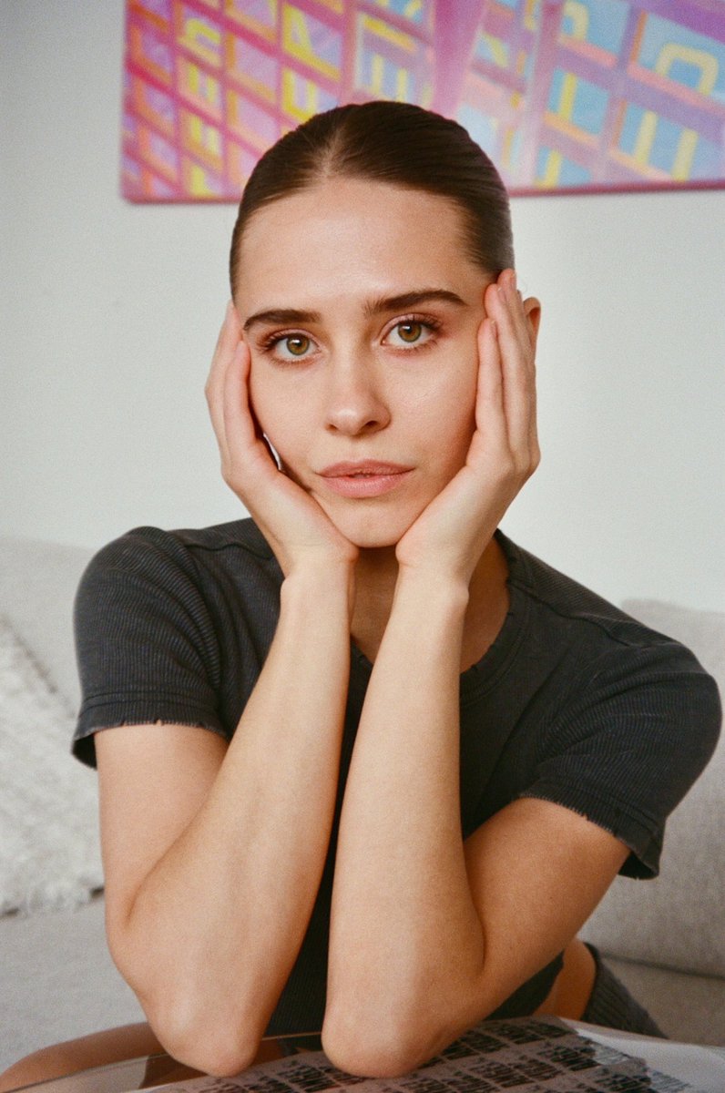 Gm frens 💞 it’s my birthday today 🎂
the biggest gift for me is your support — for my art, for my dream, for this wild journey
thank you for being here 💗