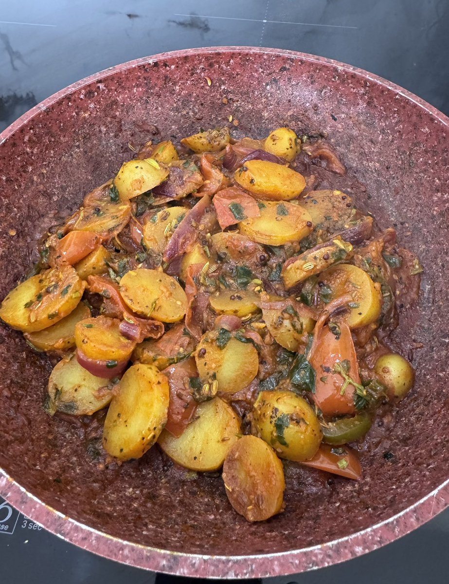 I remembered my eldest Sister, Asma, made this curried potato dish when we were younger in Glasgow. Messaged her and got recipe. The simple things in life are always the best.