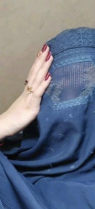 کاش تم میرا ہاتھ پکڑ کر پوچھو کیا چاہیے 
اور میں بولوں 
زہ مڑہ تور مخ دے ورک شا 🤧