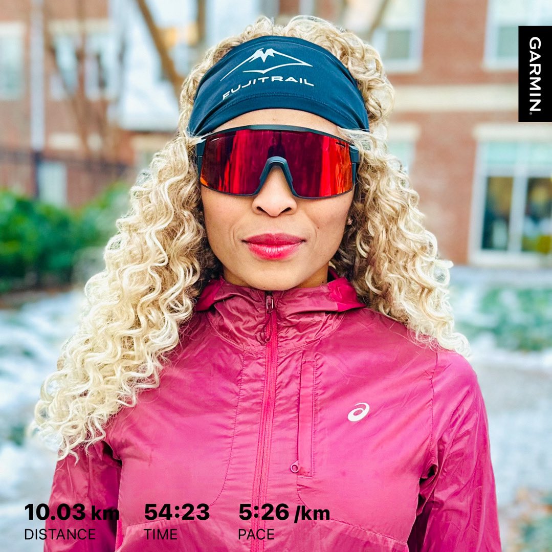 CarolinePule's tweet image. #RunWithCP🏃‍♀️❤️ 10km/6.2 miles, 54 min, 5:26/km Tempo run.💪😎 “I don’t run to add days to my life, I run to add life to my days.” — R.R✨ For the love of running!🙏😇
.

#passionaterunner #fitness #fitnessmotivation #training #americanrunners #discipline #upliftsminds #Asics #run