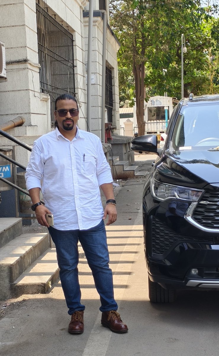 #tuesdayvibes✨ : Midweek momentum starts here.

#phototheday #positivevibes