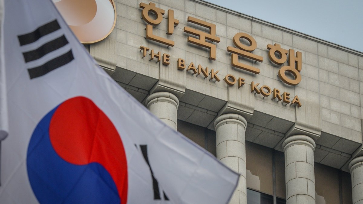 BREAKING: Bank of Korea says stablecoins should be introduced gradually to avoid financial risks.

They back tokenization — but want it rolled out with proper safeguards.