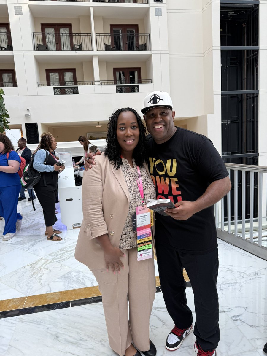 Angela Williams tweet media