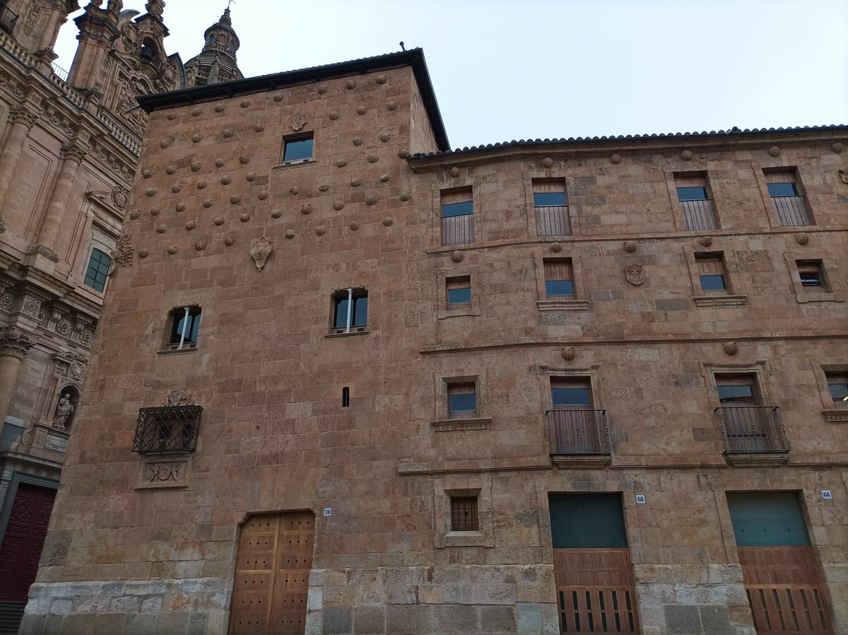 Luis Miguel Macías (@luismimacias) on Twitter photo Hoy he comenzado una nueva e ilusionante etapa como director en <a href="/casaconchas/">Biblioteca Salamanca</a>. Atrás quedan 3 maravillosos años en <a href="/BiblioPalencia/">Biblioteca Pública de Palencia</a> que me han servido para crecer personal y profesionalmente. Hoy he comenzado una nueva e ilusionante etapa como director en <a href="/casaconchas/">Biblioteca Salamanca</a>. Atrás quedan 3 maravillosos años en <a href="/BiblioPalencia/">Biblioteca Pública de Palencia</a> que me han servido para crecer personal y profesionalmente.