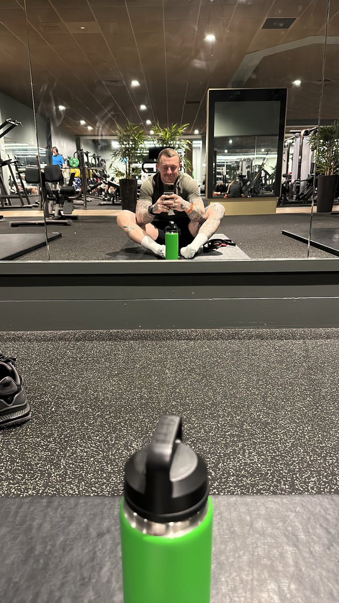 Joshua Charnley (@joshuacharnley) on Twitter photo Keep moving. Keep moving.