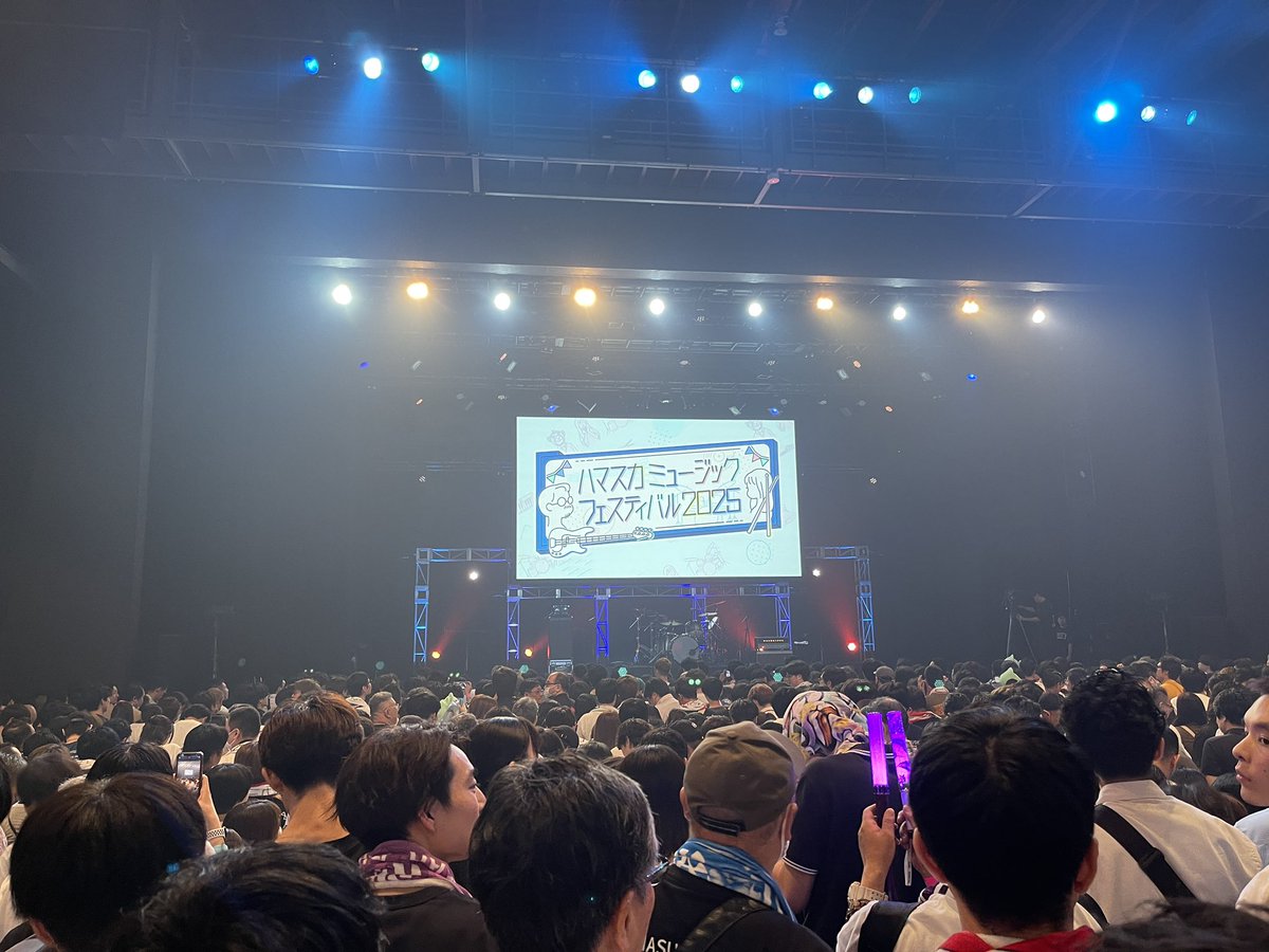 FMW48's tweet photo. 民生何年振りかな？
Maybe Blue 聴きたかった

そっくり館キサラのハマスカ出張公演だわな笑 https://t.co/JXoN42u03C