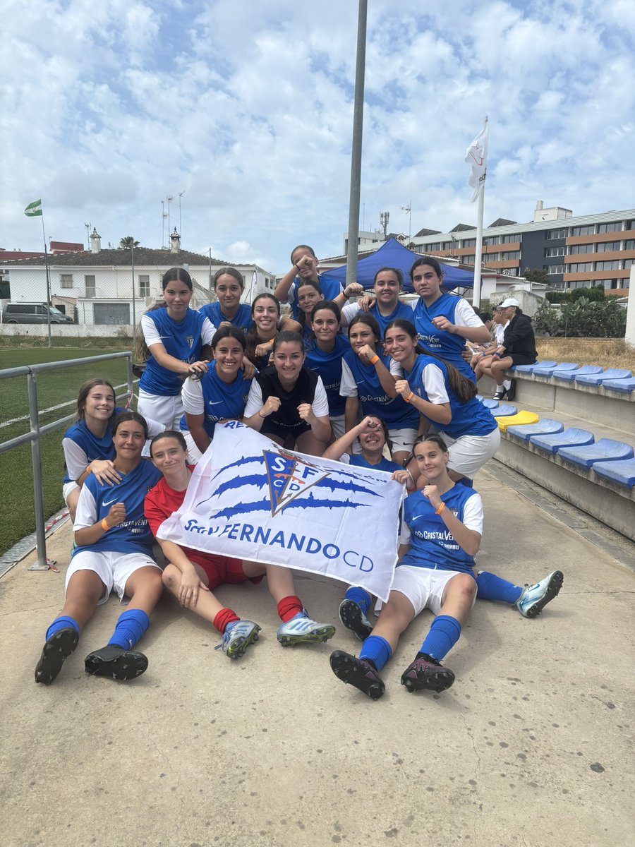 CanteraFemSFCD's tweet photo. 👏🏻¡Otra victoria del Sub-19 en Matalascañas!
 
Remontada esta vez ante el Badajoz con un resultado de 3-2, goles de Patri, Daniella y en PP⚽️

¡Último partido de la fase de grupos en una hora, vamos a por el último empujón! 💙 https://t.co/PkmysL98WK