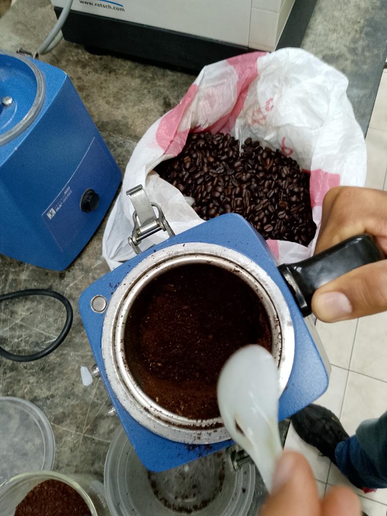 El café de hoy fue un regalo de mis amigos de la Colonia Tovar y sencillamente está espectacular ☕