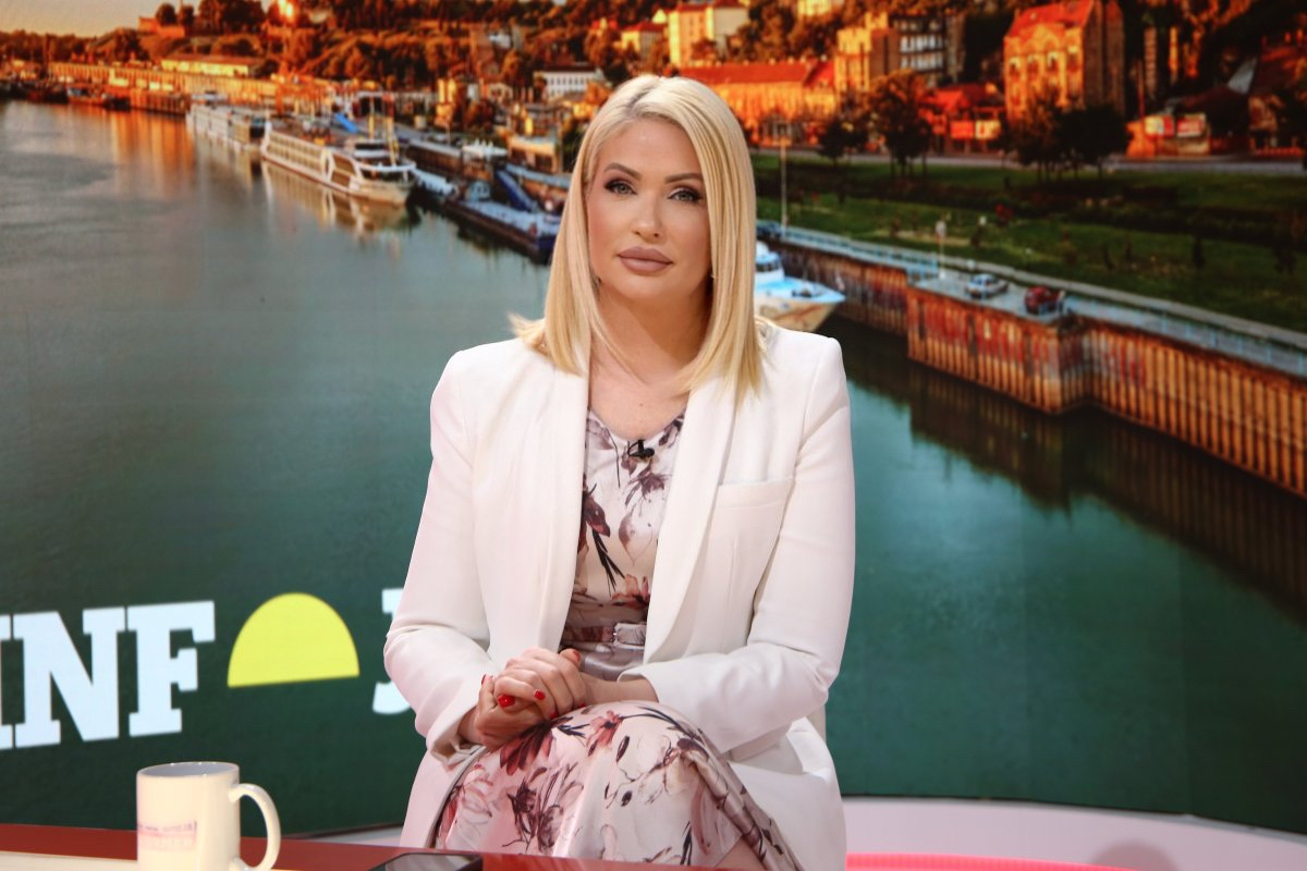 Божић <a href="/BozicSandra/">Sandra Bozic</a>: Криминал очигледно није променио адресу
sns.org.rs/novosti/saopst…