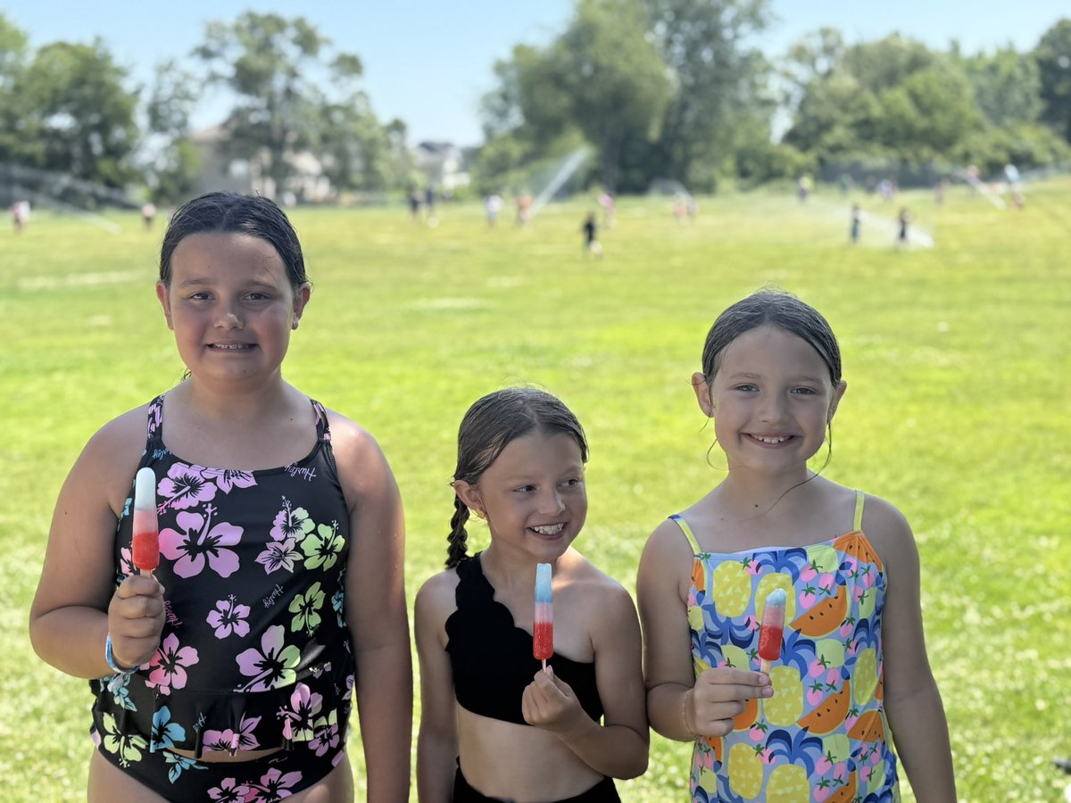 Thank you to everyone who joined us yesterday for our first Beat the Heat Sprinkler Day at Quincy Park for the summer! 💦 ☀️ We had a great time - we hope you did too! 

Stay tuned during the next stretch of warm weather for our next one!

#hollandtwprec #hollandtwpparks