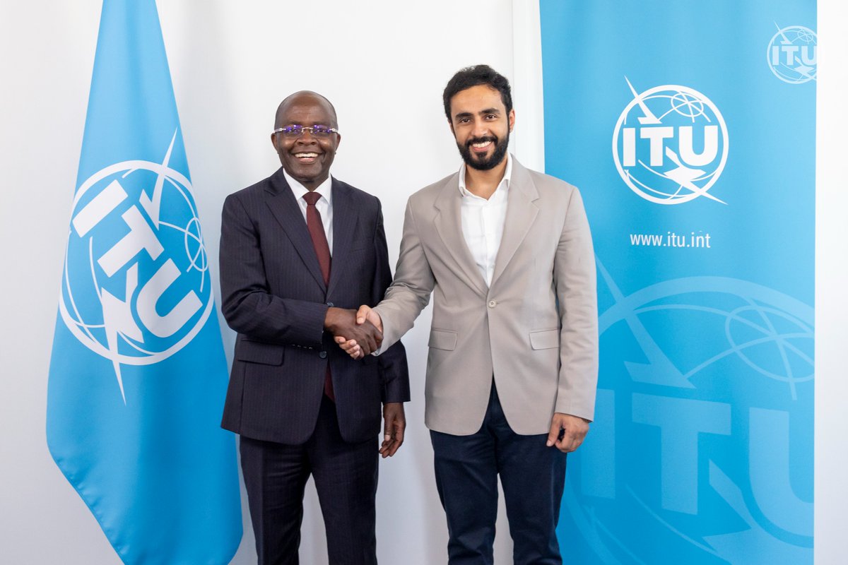 Cosmas Zavazava (@itubdtdirector) on Twitter photo Good exchange with Mr. Muath AlRumayh, <a href="/CST_KSA/">هيئة الاتصالات والفضاء والتقنية</a>'s Director of International Collaboration & Negotiation🇸🇦, on our partnership & #ITUGSR preparations. With thoughtful planning & a holistic approach to excellence, this GSR will leave lasting memories & impact on digital regulation. Good exchange with Mr. Muath AlRumayh, <a href="/CST_KSA/">هيئة الاتصالات والفضاء والتقنية</a>'s Director of International Collaboration & Negotiation🇸🇦, on our partnership & #ITUGSR preparations. With thoughtful planning & a holistic approach to excellence, this GSR will leave lasting memories & impact on digital regulation.