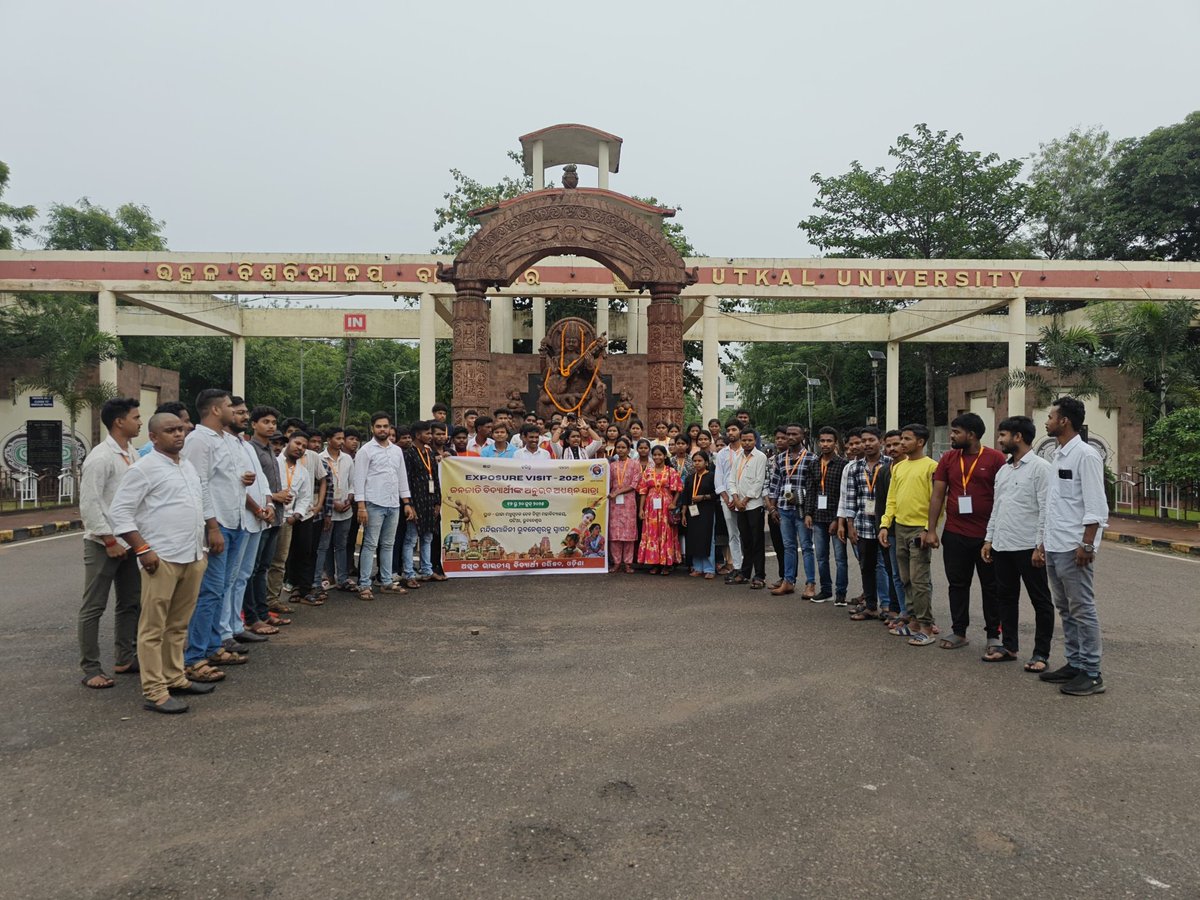 ABVP Odisha organized an Exposure Visit for tribal students from across the state. They visited premier institutions like Utkal University, IIT Bhubaneswar, and the Odisha Legislative Assembly, and interacted with Hon'ble Governor Shri Hari Babu Kambhampati, Speaker Smt. Surama