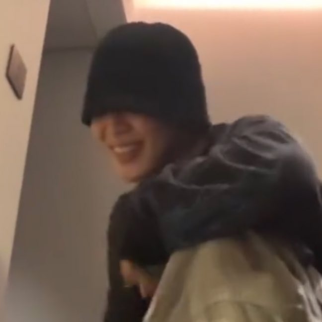 jimin updates 𝙟𝙢𝙩 tweet media