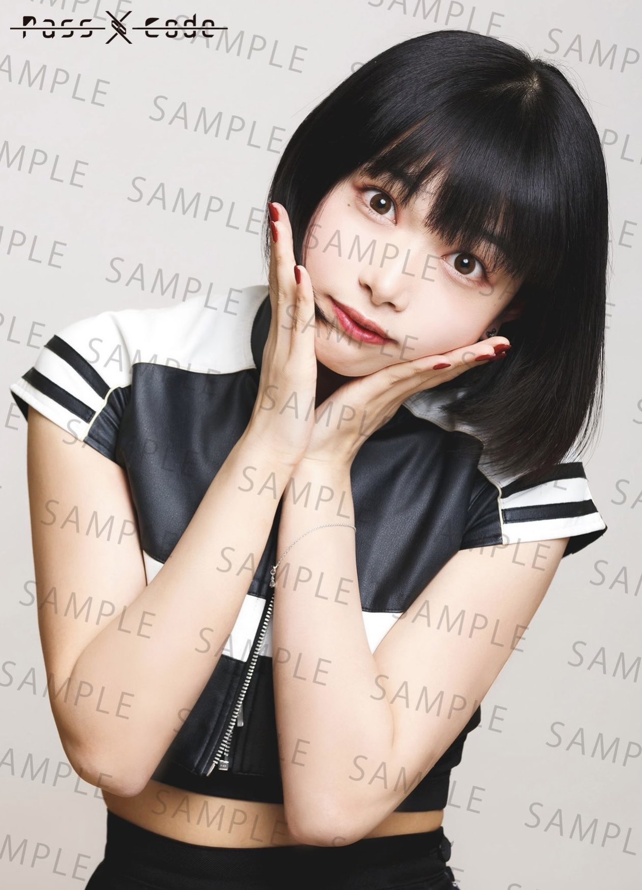 南菜生 閃光と瞬くキミ ミニ写真集 サイン入り グッズ PassCode レア 2025年最新】南菜生の人気アイテム - メルカリ