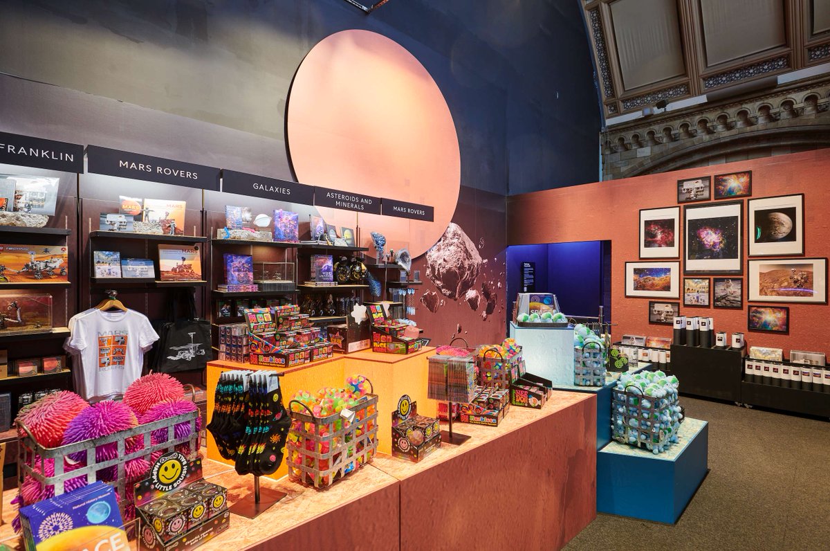 Moss_UK1's tweet image. We just wrapped a cosmic collab with Stamp Design for the National History Museum, bringing the space to life with 3D planets, bold artwork, and custom displays.
Immersive. Vibrant. Otherworldly.
We went to space...without leaving Earth!
#ExhibitionDesign #Museum #DesignCollab