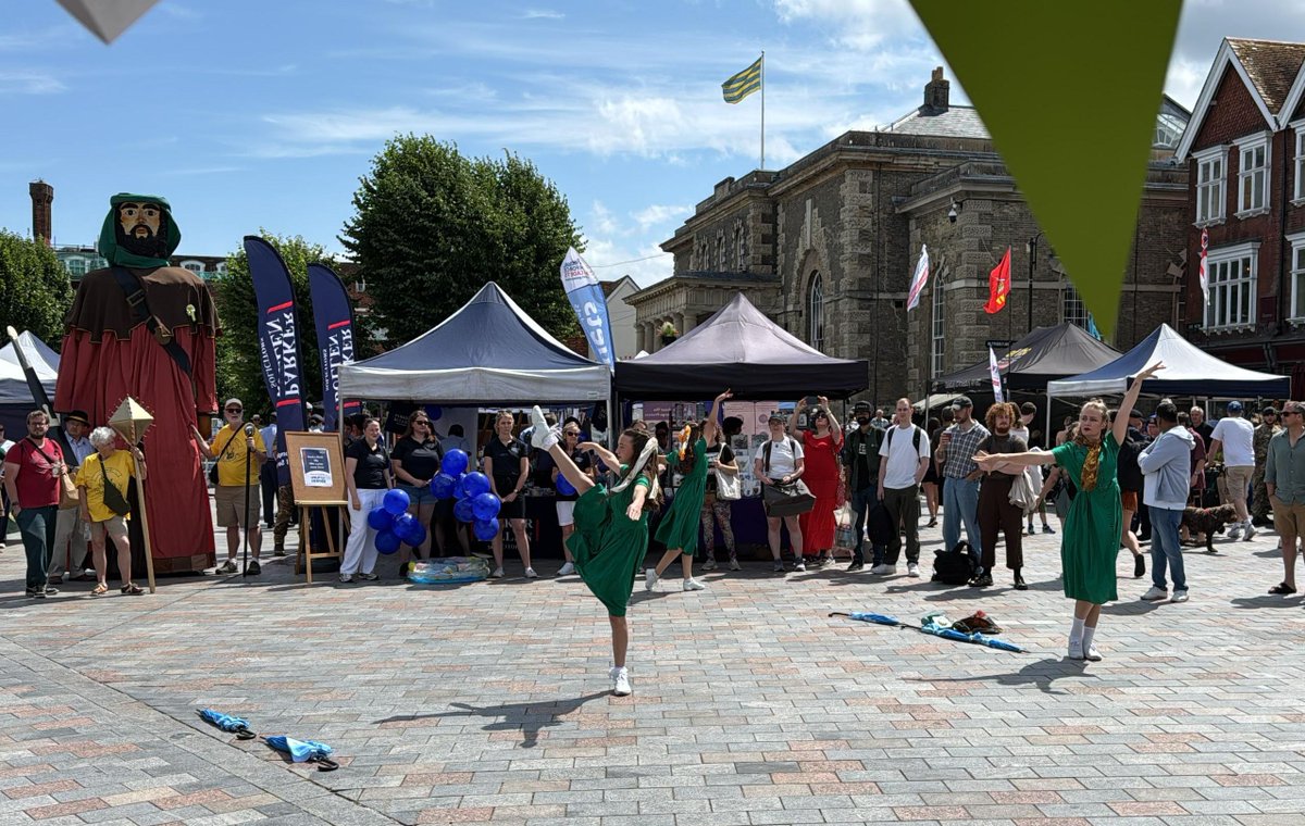 EntrainSpace's tweet image. Our Veterans Ambassador Kenny represented Entrain Space at this year's @ArmedForcesDay event in Salisbury on Sunday – here’s some pics he took of setting up and other scenes from the day, including an appearance by the Salisbury Giant (who knew?)! Always a great opportunity to…