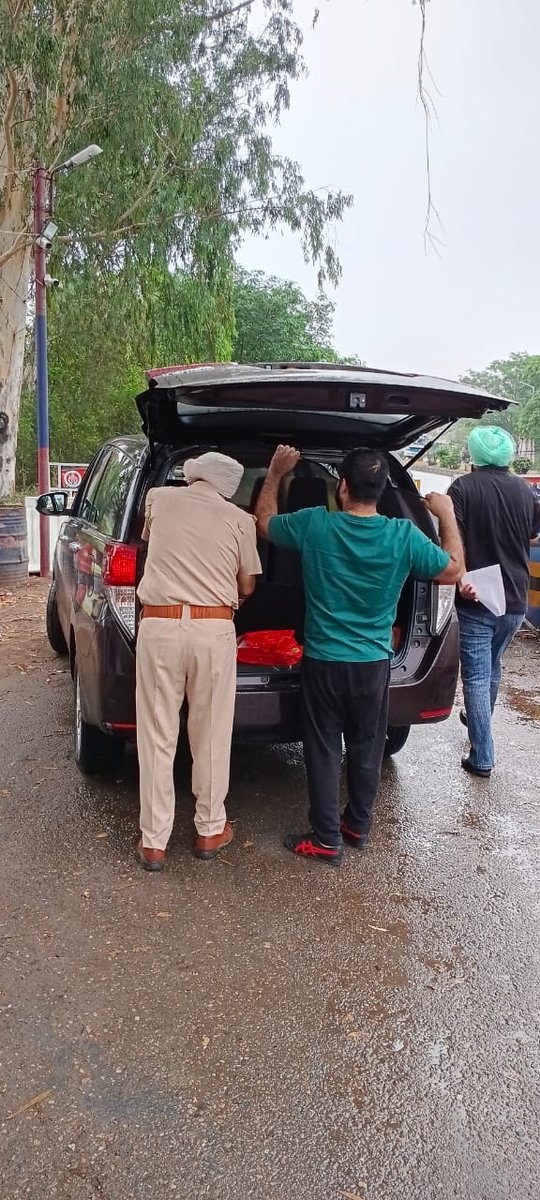 JalandharRange's tweet photo. ਕਪੂਰਥਲਾ ਪੁਲਿਸ ਵਲੋਂ ਅਪਰਾਧਿਕ ਗਤੀਵਿਧੀਆਂ ਤੇ ਨੱਥ ਪਾਉਣ ਲਈ ਲਗਾਤਾਰ ਚੈਕਿੰਗ ਮੁਹਿੰਮ ਜਾਰੀ!

#CheckingCampaign #PublicSafety https://t.co/Vw4BFBofEk