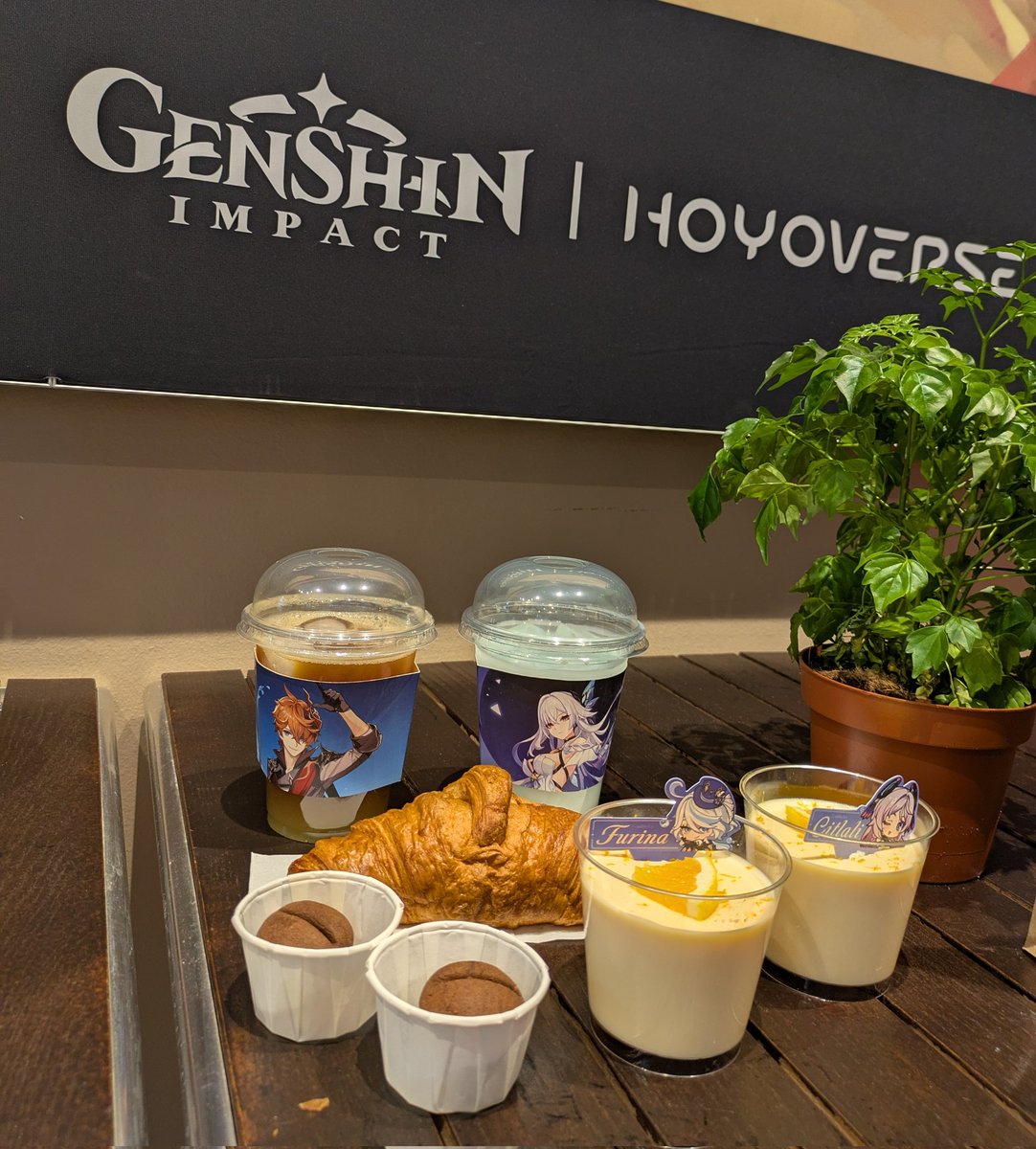 okayJuri's tweet photo. #GenshinHoYoverseCafe
@HoYoverse_Cafe https://t.co/GczswDVZJ0