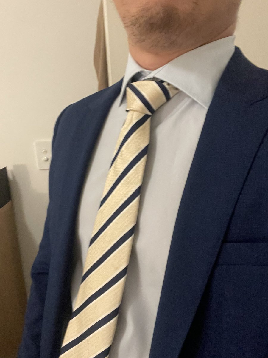 Tonight’s fit 👔

#suit #menatplay #suited #suitandtie #suitfantasy #meninsuits #necktie
