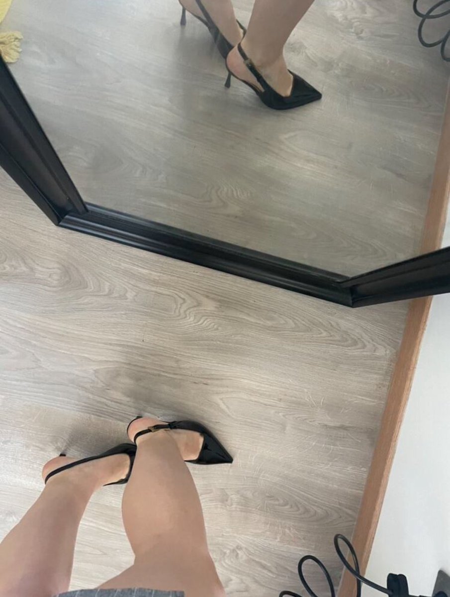 Reine Oxana 💋 tweet media