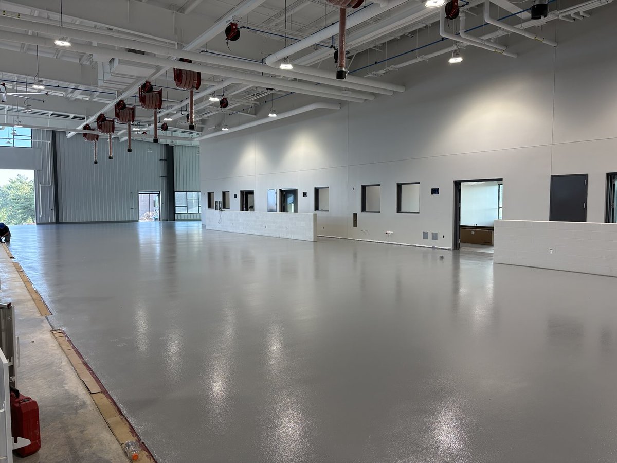 We are 2/3 complete with the epoxy floors at the new MCC Longview Automotive shop. ⁦<a href="/McCownGordon/">McCownGordon</a>⁩
