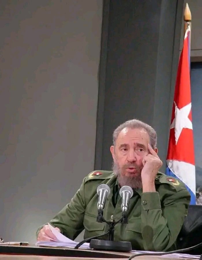 " La verdad, la nobleza, la honestidad, los mejores valores de que es capaz el ser humano pueden hacer milagros" #FidelPorSiempre