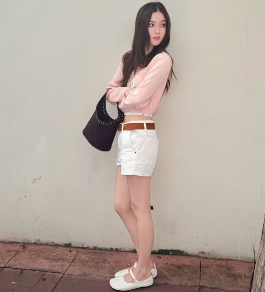 Why is she soo gf coded?? Huh?? 💘🫠!! 
#primiily