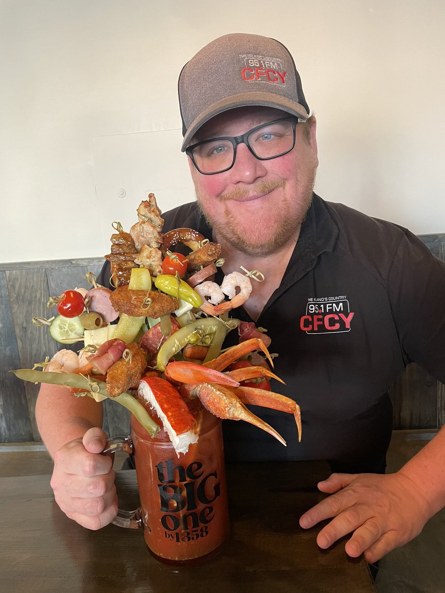 Lee Ruby🇨🇦 (@themaplelee_16) on Twitter photo Just one drink…then I’m done! Just one drink…then I’m done!