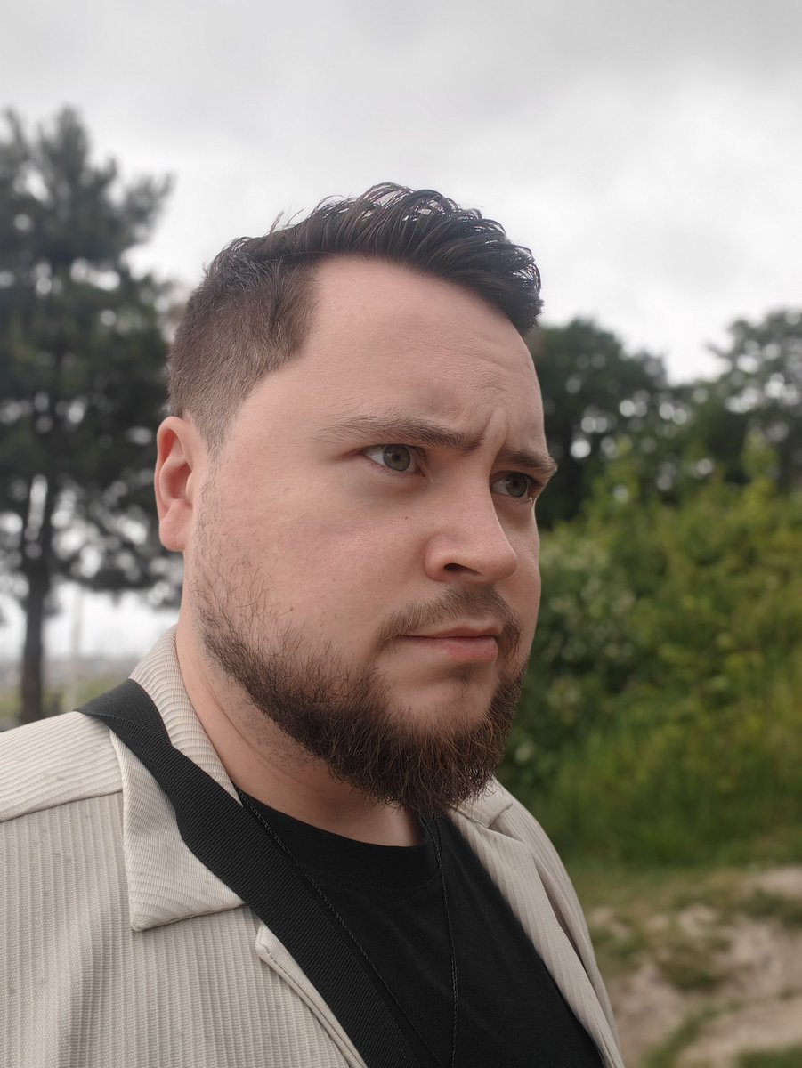 H0LLY (@h0llylp) on Twitter photo 