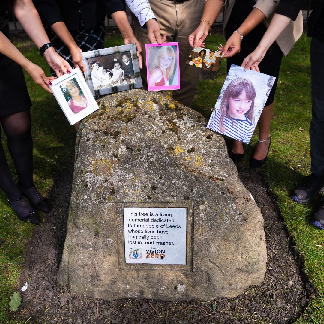 VisionZeroWY's tweet image. Victims’ families join @DeputyMayorPCWY in calling for Graduated Driving Licences (GDL).
GDL allows new drivers to develop experience and skills with the ultimate goal of reducing risks to themselves, passengers and other road users.
Find out more westyorks-ca.gov.uk/all-news-and-b…