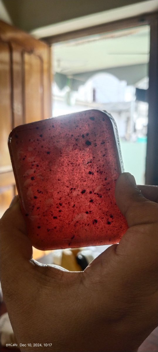 ratweetzz's tweet photo. Drop something Red ♥️
#ramyamsoaps @ramyamsoaps #wildturmeric https://t.co/QBFWvkbN0u
