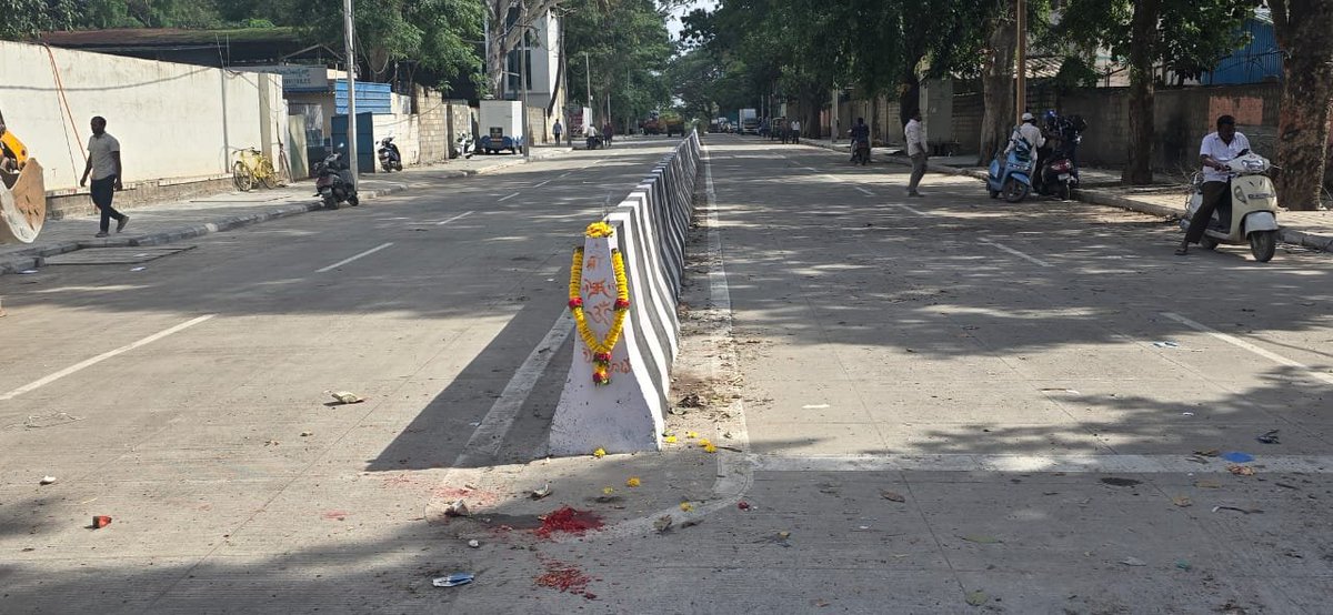 Sunil H P (@sunilho) on Twitter photo Another Black spot closed.  Hopefully maintenance is done well. Need reflectors and road signs Another Black spot closed.  Hopefully maintenance is done well. Need reflectors and road signs