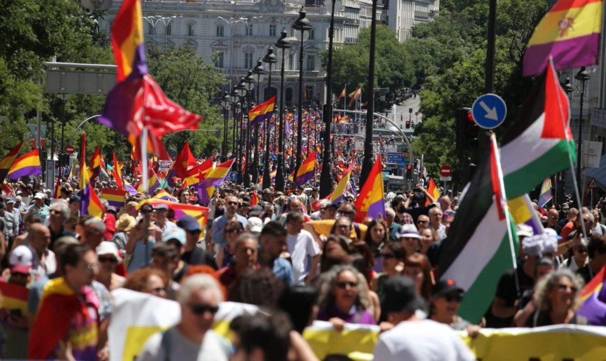 La ruptura con Podemos, la caída de Errejón y la desarticulación de Compromís marca un camino. Hay que disolver Sumar. Hay que disolver la izquierda centralista, socialdemócrata y reformista. La única salida es un bloque plurinacional-popular, republicano contra el régimen del 78