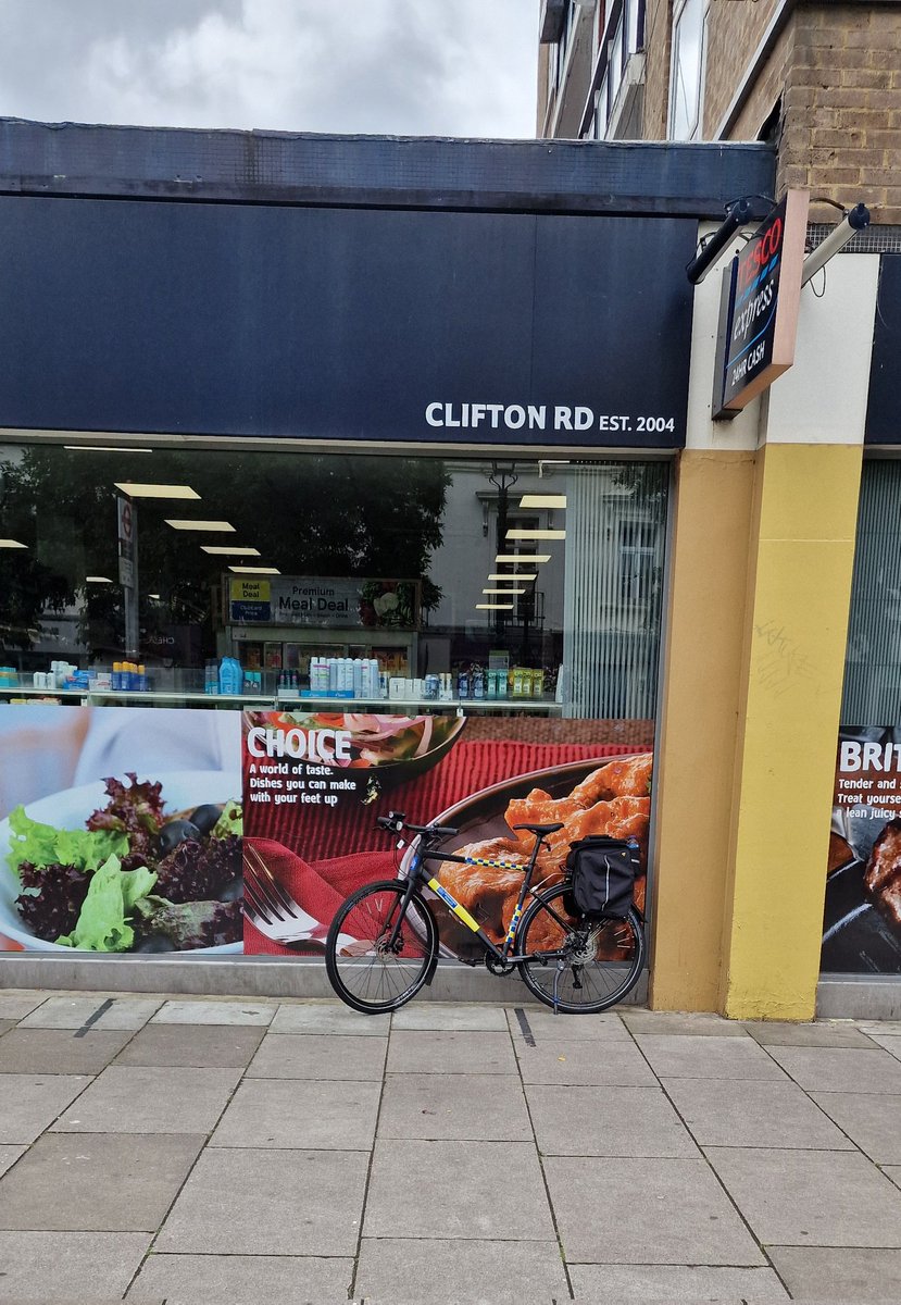 Out on cycle patrols to deter crime and the fear of crime across Litttle Venice Snt ward. Stay safe.