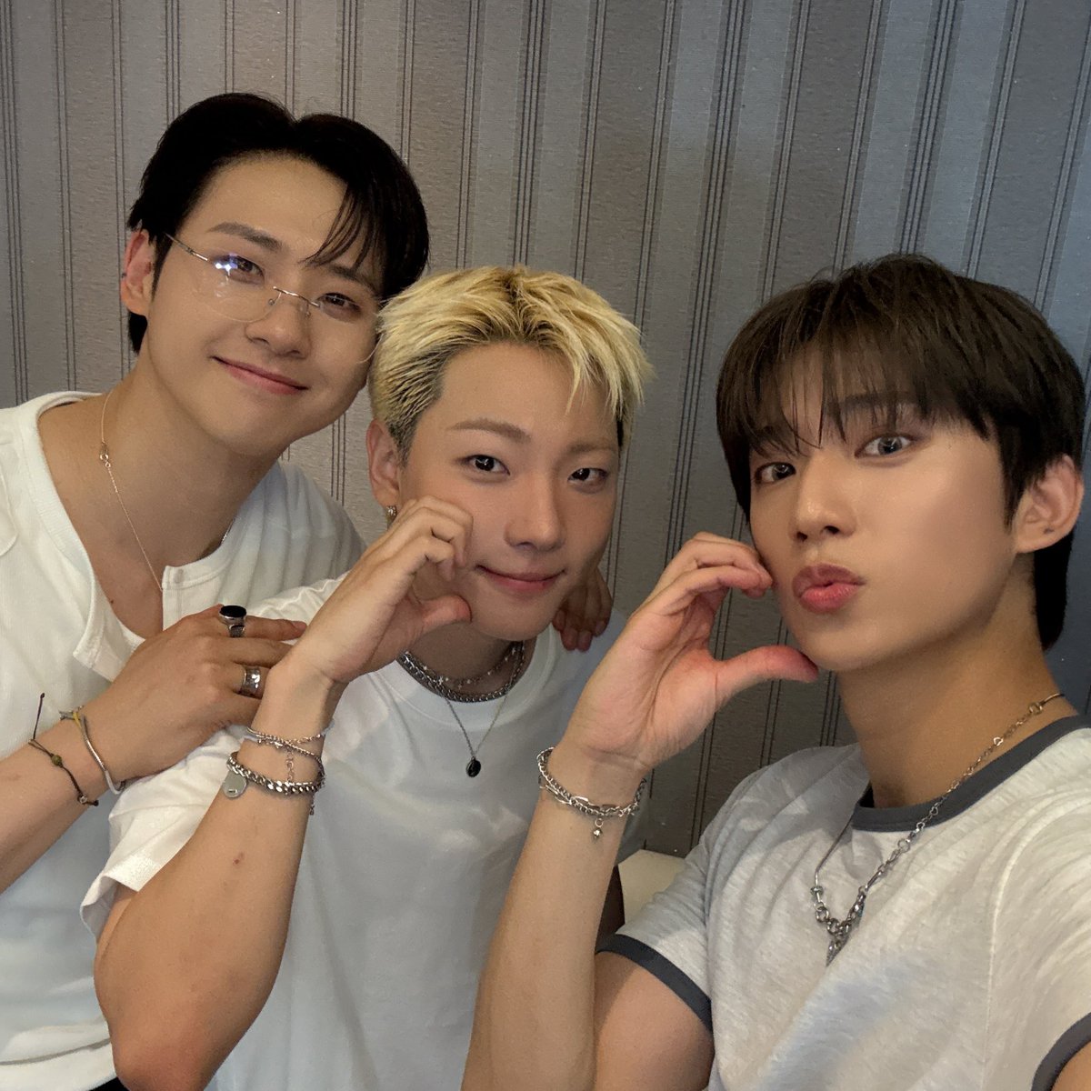 공찬 tweet media