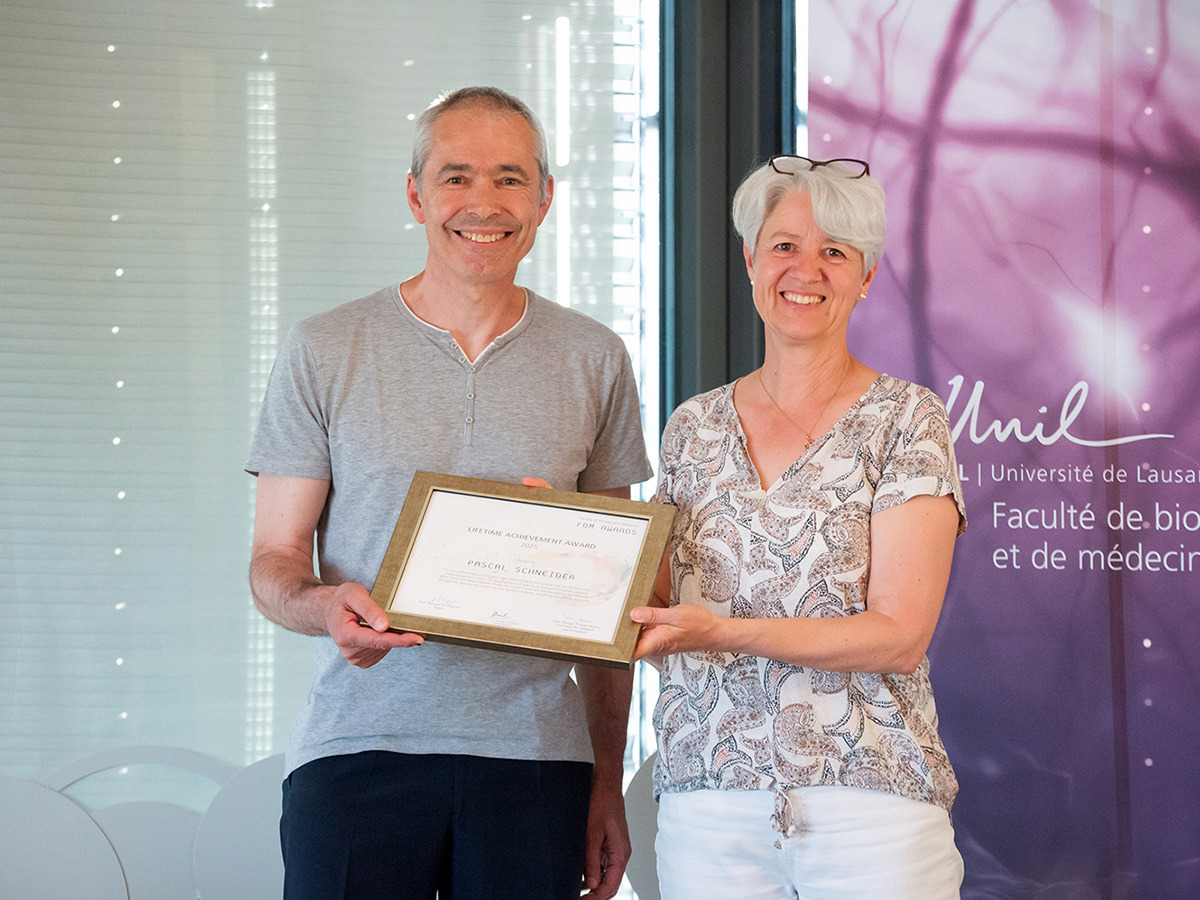 DIB_UNIL's tweet image. The whole DIB would like to congratulate Pascal Schneider for his Lifetime Achievement Award!
More info: unil.ch/news/174904271…
