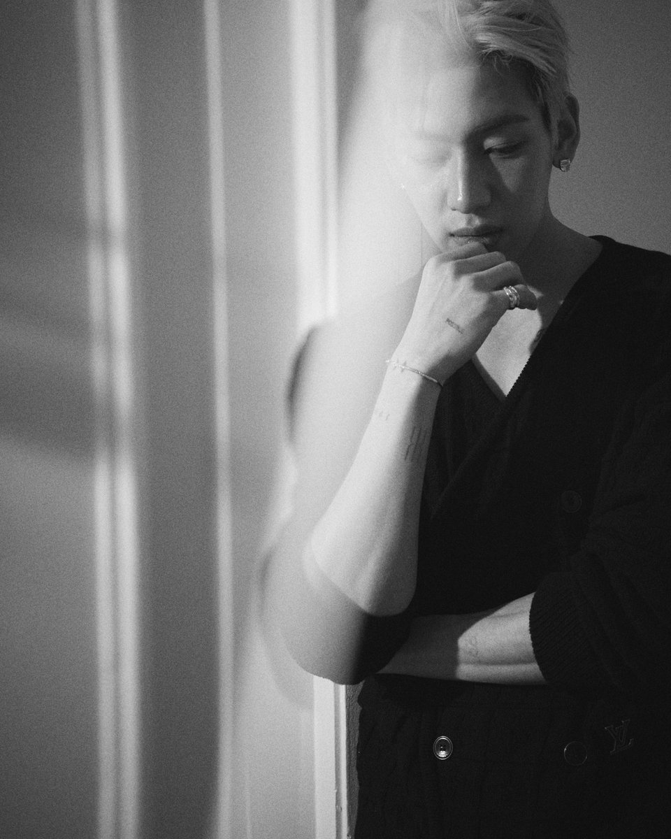 หล่อสุดๆ กับหนุ่ม แบมแบม GOT7 <a href="/BamBam1A/">BamBam</a> ในการเตรียมตัวไปร่วมชมโชว์ Louis Vuitton Men’s Spring/Summer 2026 โดย Pharrell Williams ซึ่งจะจัดขึ้นในค่ำคืนนี้ ณ Place Georges Pompidou ใจกลางกรุงปารีส

#ELLEThailand
#LVMenSS26
#LouisVuitton
#BamBam