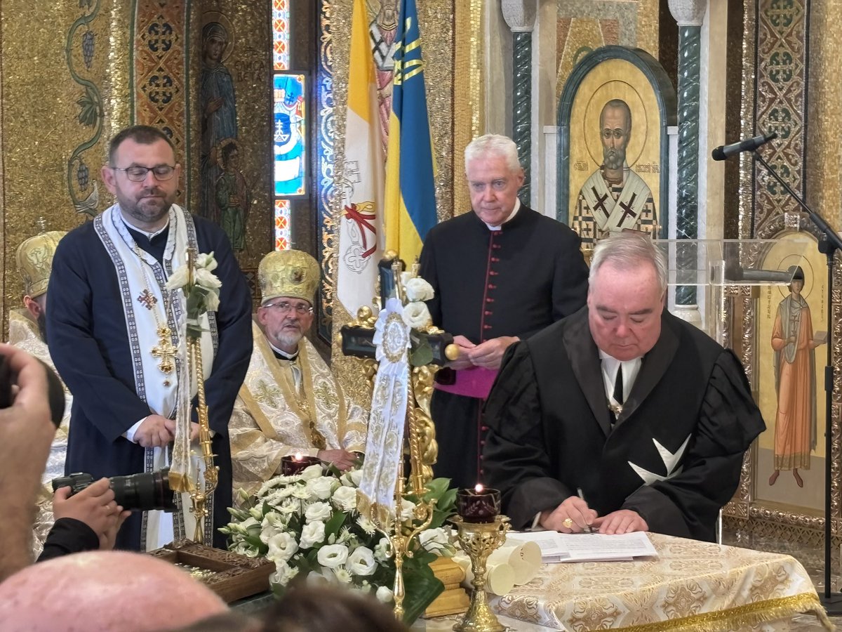 AusAmbHolySee's tweet image. His eminence Cardinal Mykola Bychok taking possession of his Titular Church of Santa Sofia Via Boccea on Sunday. Good to see a number of Australians attending.