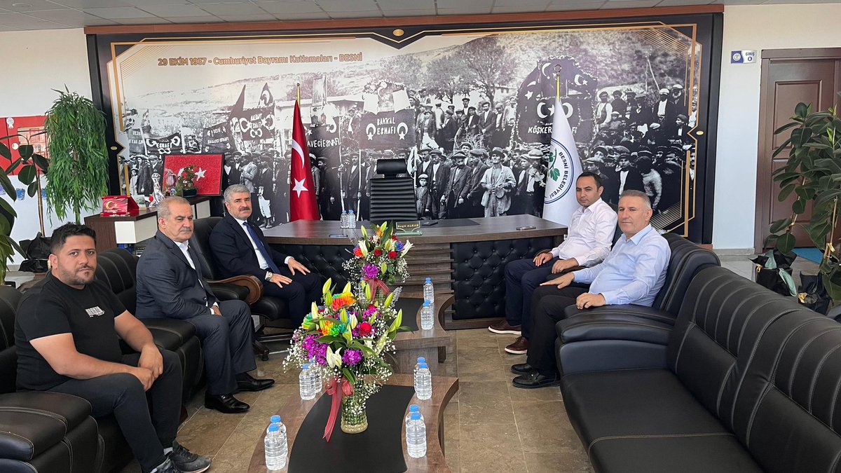 Besni Belediyesi (@besnibeltr) on Twitter photo Besni İlçe Kaymakamımız Sn. <a href="/caglarpartall/">çağlarpartal</a>, veda ziyaretleri kapsamında Besni Belediye Başkanımız Sn. <a href="/AlkanResit02/">Reşit Alkan</a>'ı ziyaret etti.
Başkanımız Alkan, Sayın Kaymakamımıza ziyaretlerinden ve görev süresi boyunca ilçemize yapmış olduğu hizmetlerinden dolayı teşekkür etti. Besni İlçe Kaymakamımız Sn. <a href="/caglarpartall/">çağlarpartal</a>, veda ziyaretleri kapsamında Besni Belediye Başkanımız Sn. <a href="/AlkanResit02/">Reşit Alkan</a>'ı ziyaret etti.
Başkanımız Alkan, Sayın Kaymakamımıza ziyaretlerinden ve görev süresi boyunca ilçemize yapmış olduğu hizmetlerinden dolayı teşekkür etti.