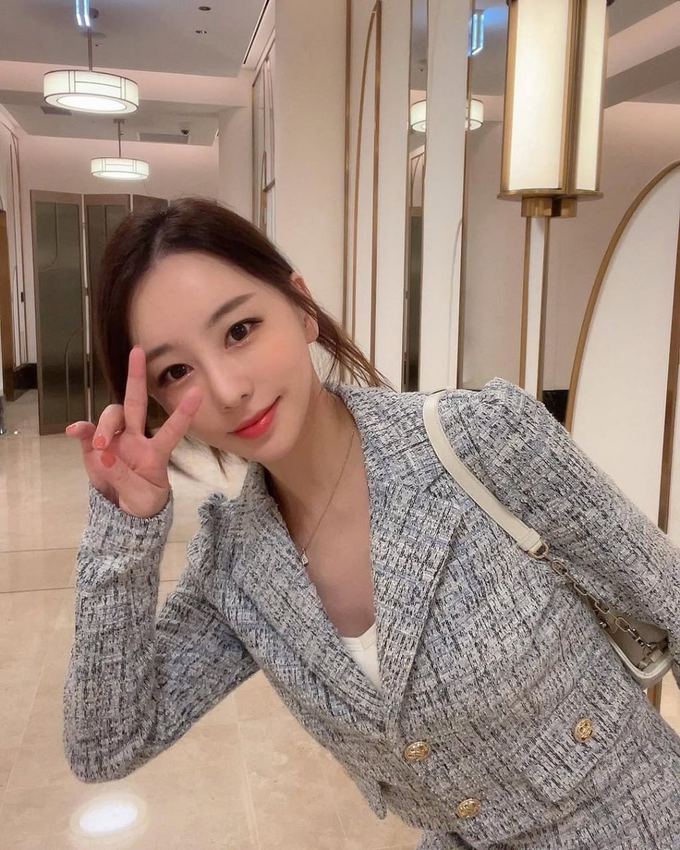 Canspendce's tweet image. Dressed for the life i built😍