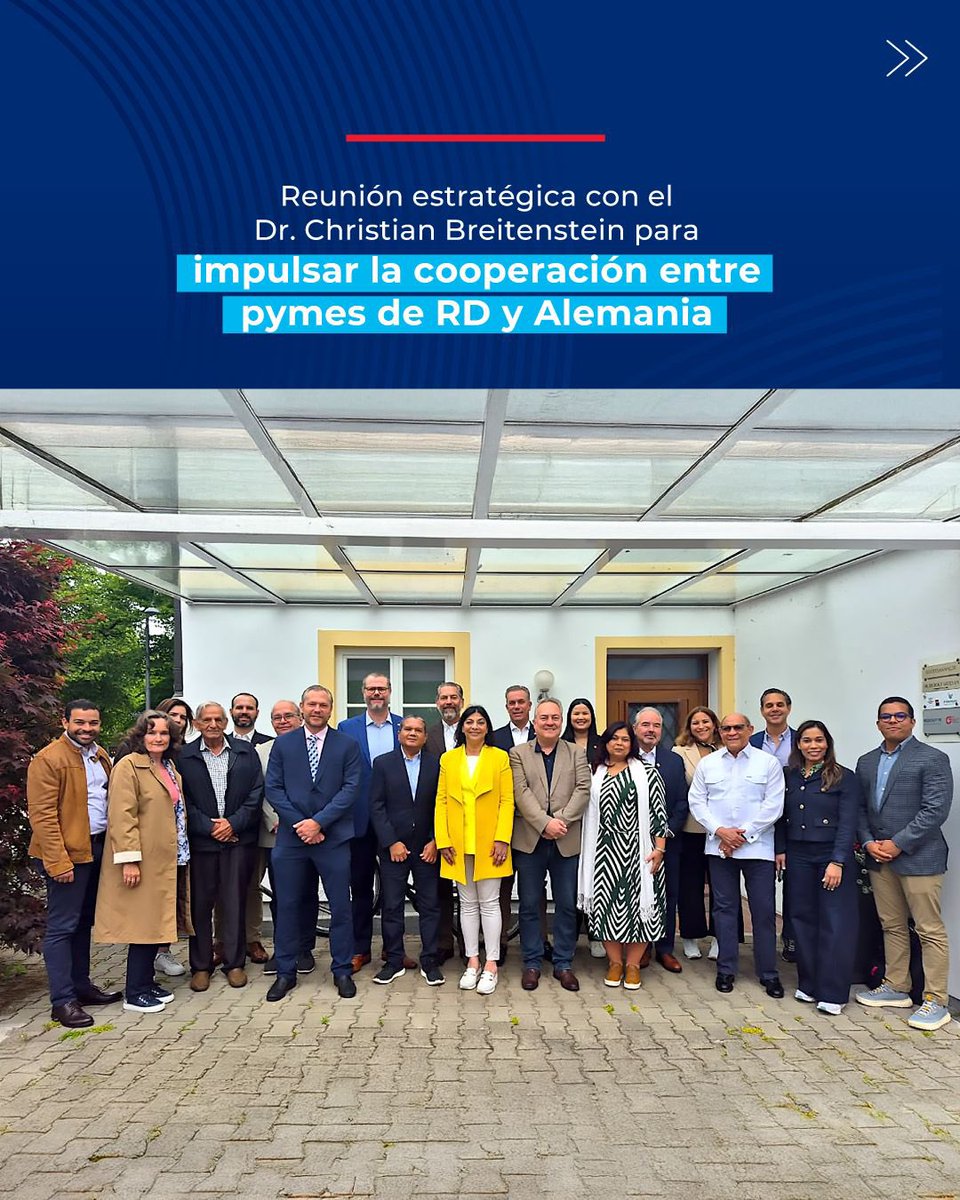 RDenAlemania's tweet image. 🇩🇴🇩🇪 En Múnich, la delegación dominicana —encabezada por @pujoljoseline y @ahkrepdom— se reunió con el Dr. Christian Breitenstein, visitó la feria #TransportLogistic y recorrió @munichre, @audi y @bmwwelt.
Claves: innovación, sostenibilidad y cooperación.
#SemanaDominicana2025