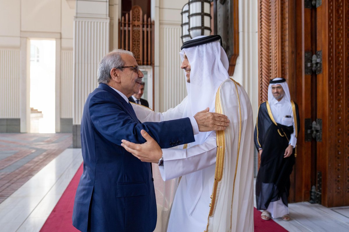 MBA_AlThani_'s tweet image. التقيت اليوم بدولة الدكتور @nawafasalam في الدوحة، وأجرينا خلال اللقاء مباحثات تناولت العلاقات الثنائية بين دولة قطر والجمهورية اللبنانية الشقيقة، كما تطرقنا إلى الأحداث الأخيرة في المنطقة، وفي مقدمتها تطورات الأوضاع الأمنية، التي ينبغي معالجتها عبر الحوار والمسارات الدبلوماسية.