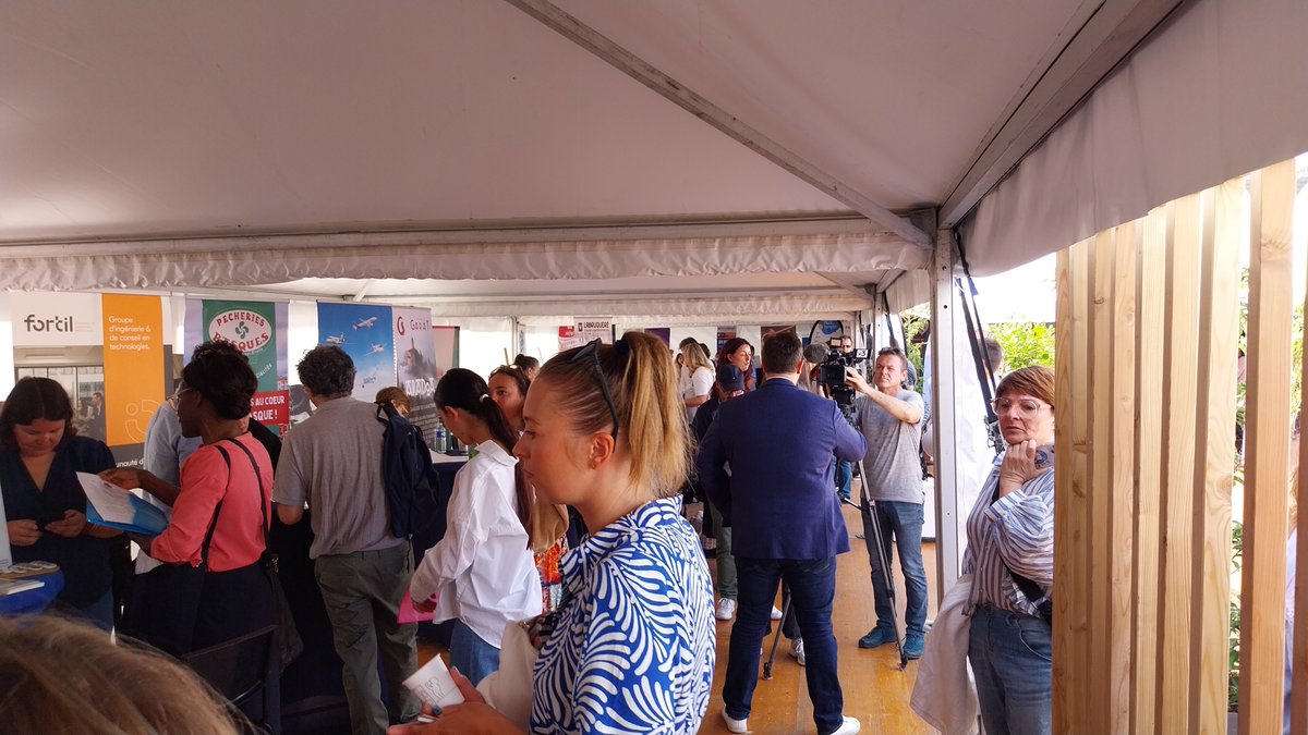 Recrutement en terrain gagnant à l’#EngieOpen de #Biarritz organisé par <a href="/FranceTravail/">France Travail</a> 
+60 recruteurs mobilisés pour la #PlaceDeLEmploi ce 10 juin dont <a href="/MissionLocalePB/">MissionLocalePaysBasque</a>  
#JobDating #Emploi #CôteBasque #MissionLocale