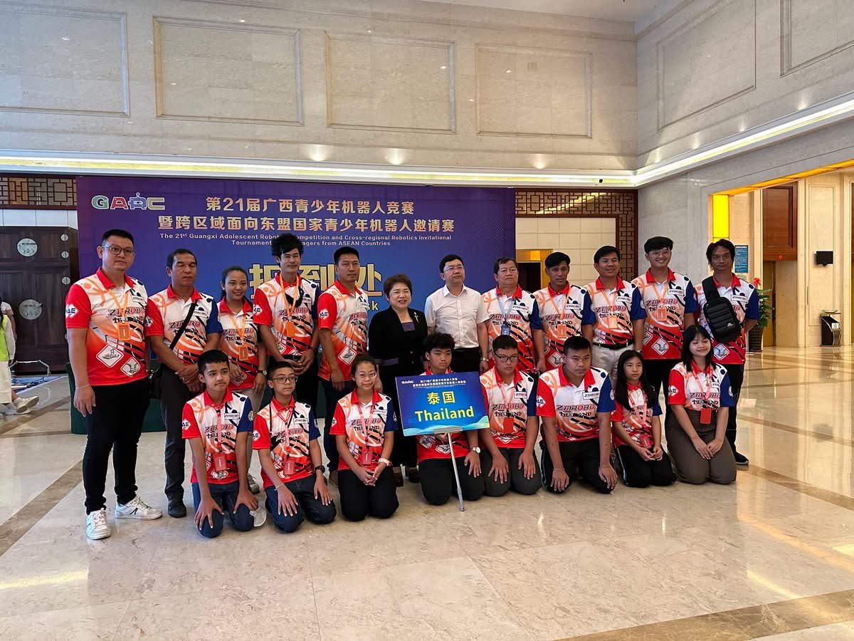 amychan301's tweet photo. The 22nd Guangxi ASEAN Competition invites you to participate!
Welcome to join, more information please contact ZMROBO.
#SuperTrack #ASEAN #ZMROBO #Competition https://t.co/n9t8EXonWl