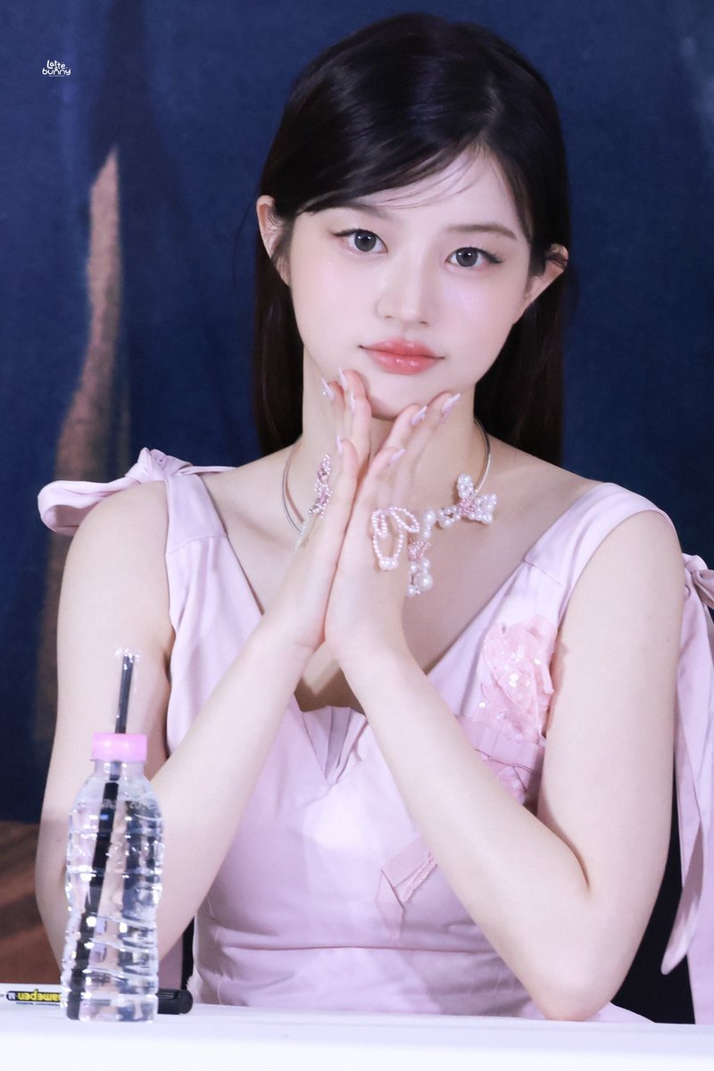 pminjufile's tweet image. a real life doll