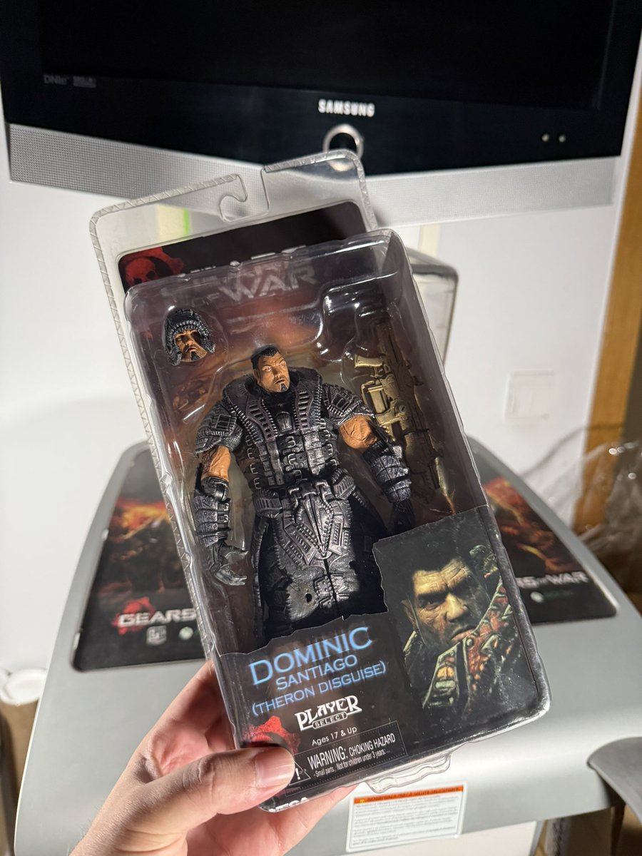 Gearsofwarcollector tweet media