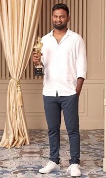 smritigit_pal's tweet photo. DNA 🧬 COMBO IS BACK - #Dhanush movie with #LubberPandhu Director 🎥 Thamizharasan Pachamuthu will have music 🎶 composed by #AnirudhRavichander. The story is said to revolve around rural areas/semi-town settings. Anirudh is all set to explore rural music  for the 1st time !! https://t.co/1eSCxJVIFh