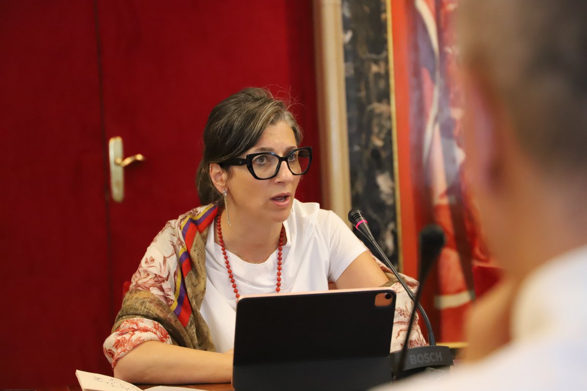 Josu Estarrona Elizondo (@josu_estarrona) on Twitter photo Siempre es un placer escuchar a Francesca Albanese (<a href="/FranceskAlbs/">Francesca Albanese, UN Special Rapporteur oPt</a>), relatora especial de la ONU para los territorios palestinos.
No podemos normalizar la barbarie. Es insoportable. Es hora de ir más allá y adoptar medidas contundentes para poner fin al genocidio en Palestina. Siempre es un placer escuchar a Francesca Albanese (<a href="/FranceskAlbs/">Francesca Albanese, UN Special Rapporteur oPt</a>), relatora especial de la ONU para los territorios palestinos.
No podemos normalizar la barbarie. Es insoportable. Es hora de ir más allá y adoptar medidas contundentes para poner fin al genocidio en Palestina.