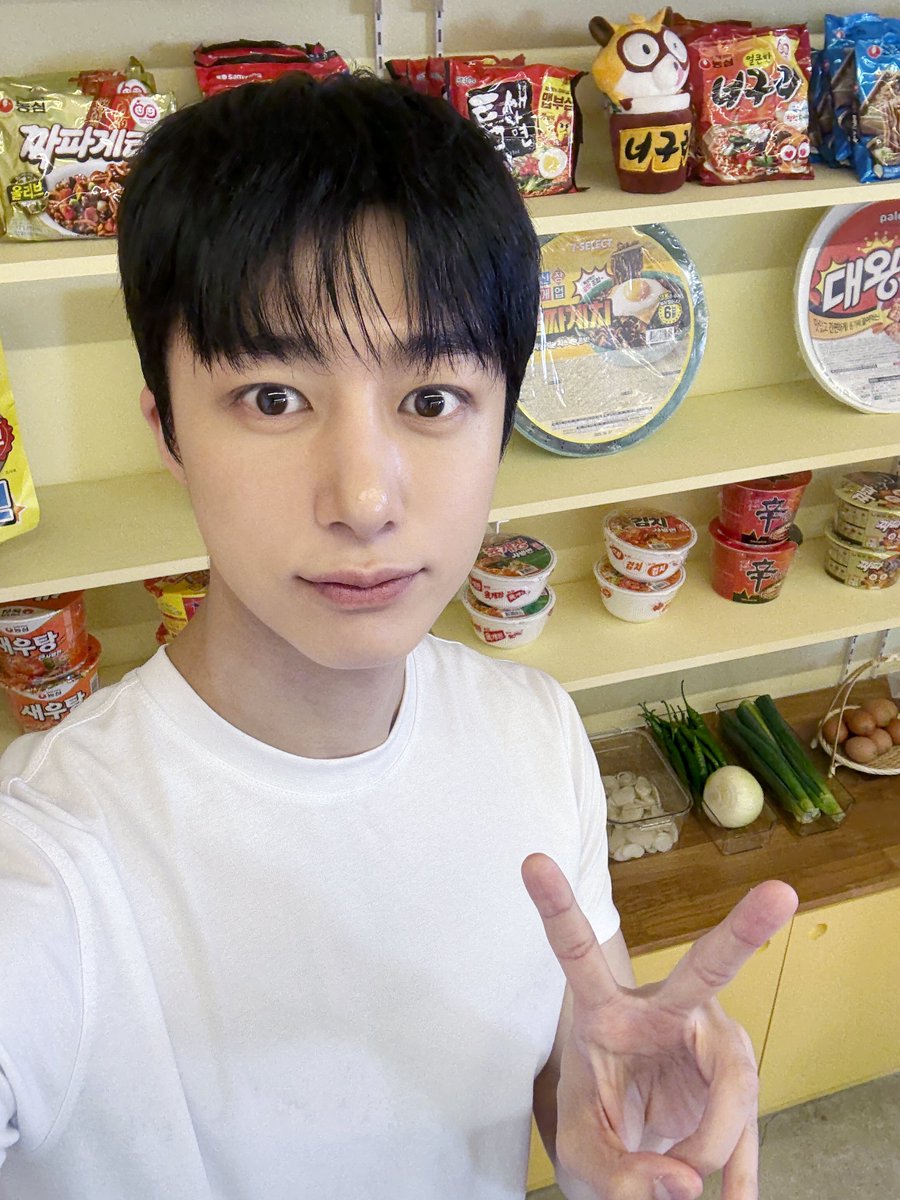 덕분에 잘 먹고 잘 놀다 갑니다!! 라면 너무 잘 끓여요 슈밍이형 ❤ #형원